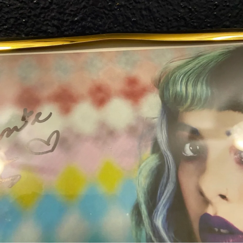 Melanie Martinez Signed / Autographed Framed Photo - Picture 5 of 7